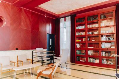Crest Hotel Suites