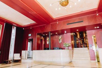 Crest Hotel Suites