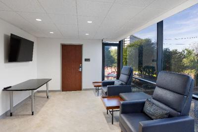 DoubleTree Houston Medical Center Hotel & Suites