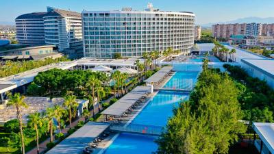 Crystal Centro Resort Hotel