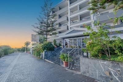 Sun Beach Hill