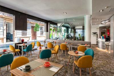 Hotel Mariposa