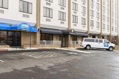 Fairfield Inn & Suites by Marriott Alexandria West