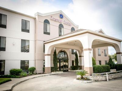 Comfort Suites NW Lakeline