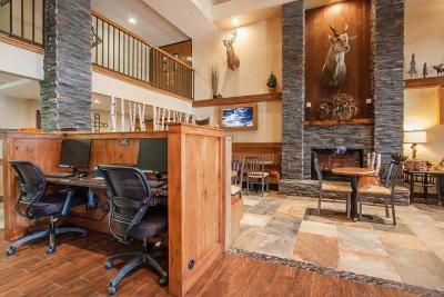 Comfort Inn at Thousand Hills