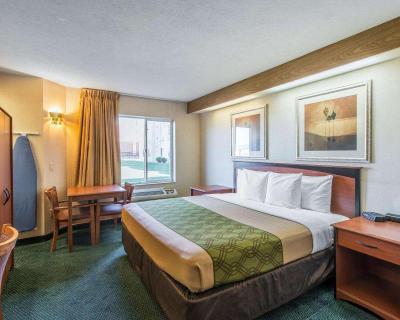 Econo Lodge North Academy