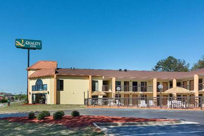 Quality Inn Commerce