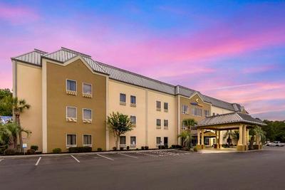 Comfort Suites At the University