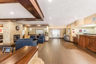 Comfort Suites North Dallas