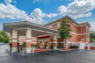 Comfort Suites Airport
