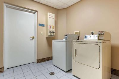 Comfort Suites Airport