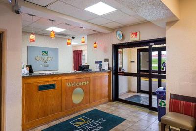 Quality Inn I-70 Near Kansas Speedway