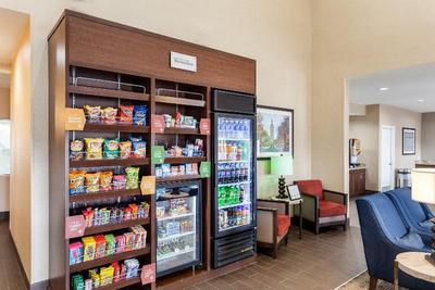 Comfort Suites University