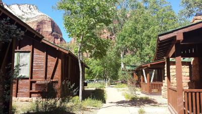 Zion Lodge