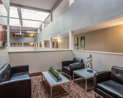 Quality Suites Nashville Airport