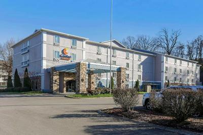 Comfort Suites Airport Nashville