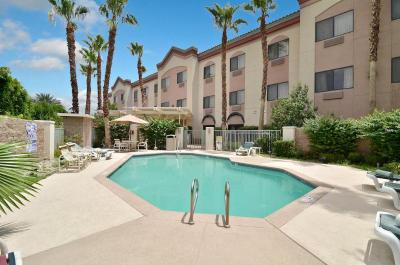 Comfort Suites (Palm Desert)