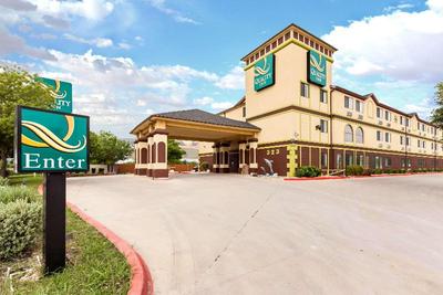 Quality Inn near SeaWorld - Lackland