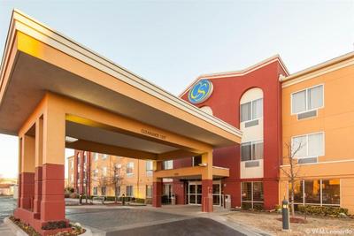 Comfort Suites Central/I-44