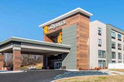 La Quinta Inn Suites Aberdeen Apg