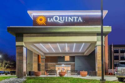 La Quinta Inn Suites Aberdeen Apg