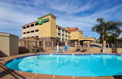 Holiday Inn Express San Diego South-National City