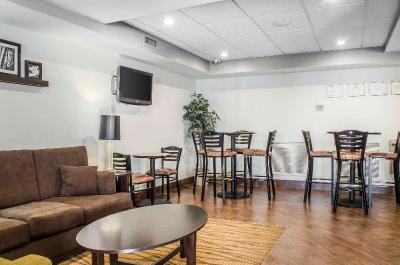 Sleep Inn & Suites