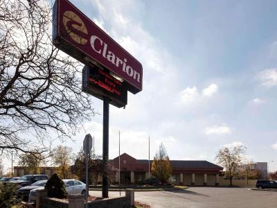 Clarion Hotel Detroit Metro Airport