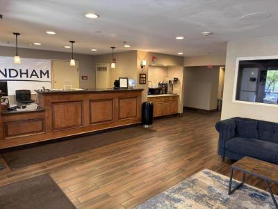Comfort Inn (Utica)