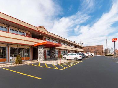 Econo Lodge (Zanesville)