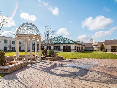 Clarion Inn Elmhurst-Oak Brook near I-88, I-290