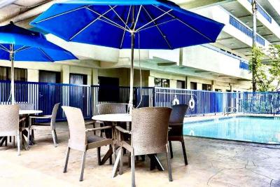 Quality Inn & Suites LAX Airport Inglewood-Lax