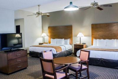 Comfort Suites (Durham)
