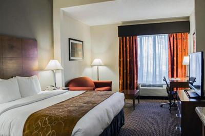 Comfort Suites (Durham)