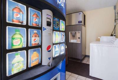 Econo Lodge Battleboro North
