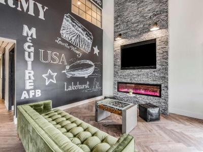 SureStay Plus Hotel by Best Western McGuire AFB Ja