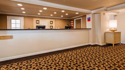 Lompoc Valley Inn & Suites