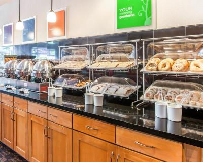 Comfort Suites Airport Tukwila Seattle