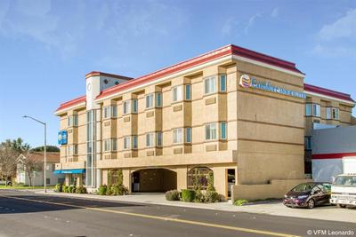 The Atrium Hotel