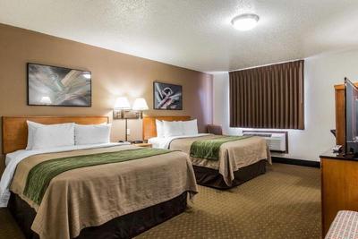Bearcat Inn And Suites