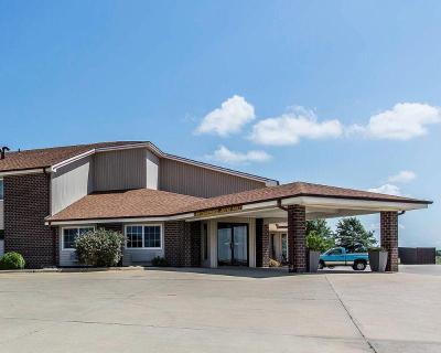 Bearcat Inn And Suites