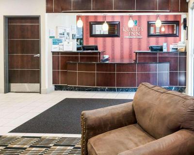 Quality Inn Brooklyn Center