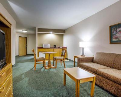 Comfort Inn Marina on the Monterey Bay