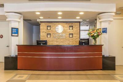 Comfort Inn & Suites Airport La Guardia Airport