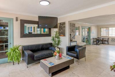 Hotel Avenida - Oceanside Camp Pendleton
