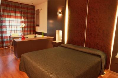 Wall Art Hotel & Residence