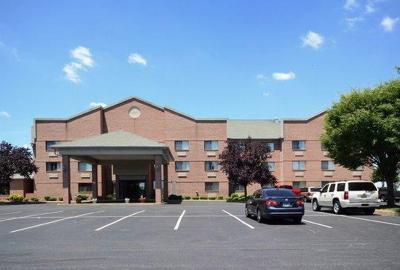 Red Roof Inn & Suites Chestertown