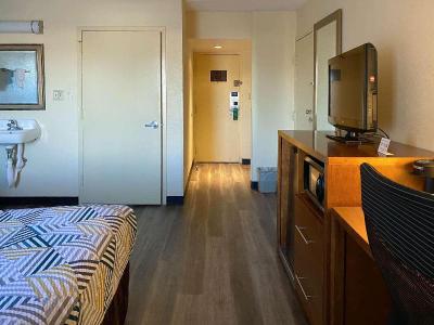 Motel 6 Catonsville