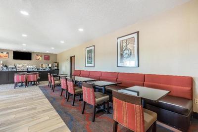 Comfort Suites St Charles-St Louis