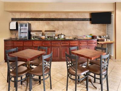 Hawthorn Suites By Wyndham OakCreek/Milwaukee Airp